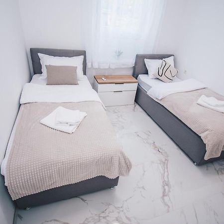 L Apartment Μαριμπόρ Εξωτερικό φωτογραφία